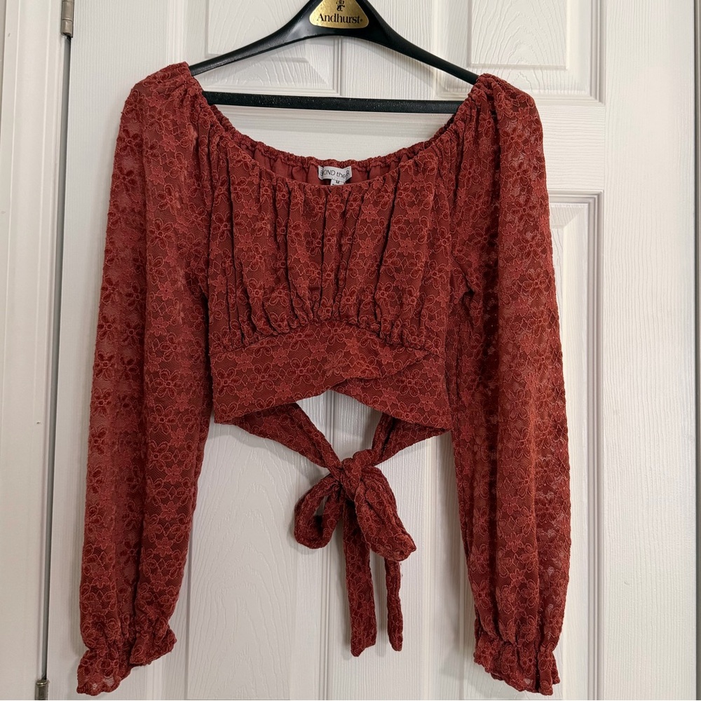 Beyond the Radar Rust Floral Lace Long Sleeve Square Neck Cropped Blouse M